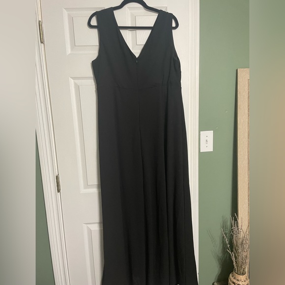 Birdy Grey “Shamin” Dress in 2x Curve (Maternity friendly) - Picture 2 of 6